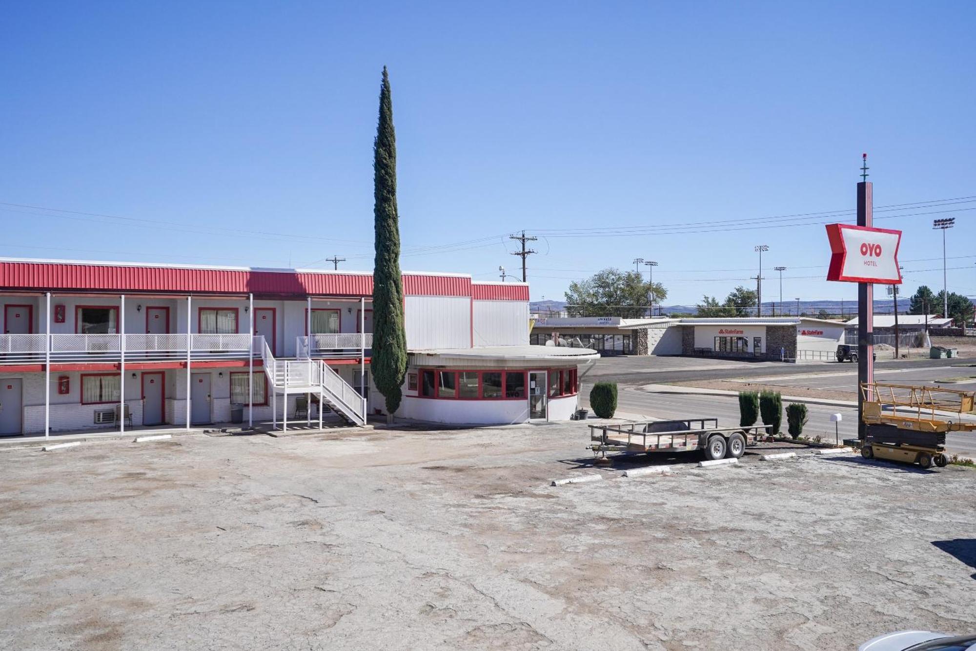 Oyo Alpine Tx Near Big Bend National Park Exterior foto
